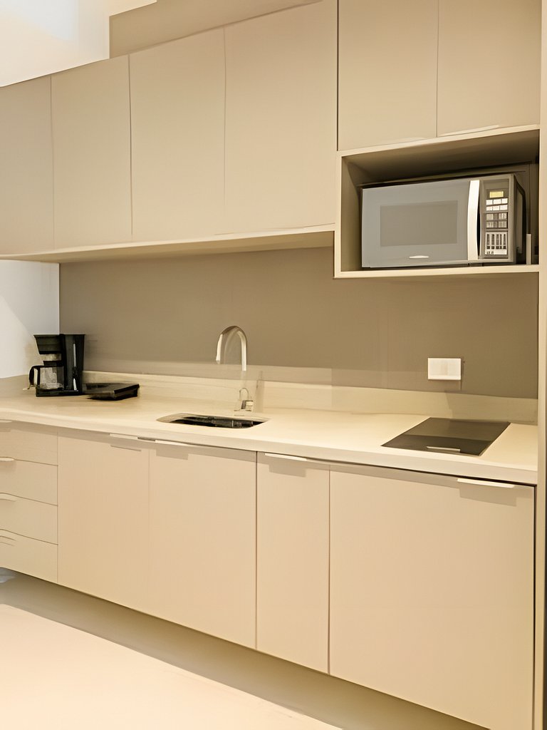 Flat novo e totalmente equipado, localizado ao lado do Allia