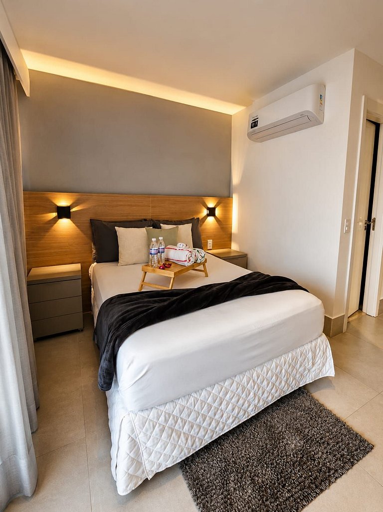 Flat novo e totalmente equipado, localizado ao lado do Allia